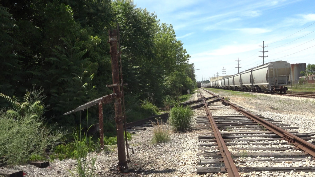 Conrail smashboard and South Shore diamond